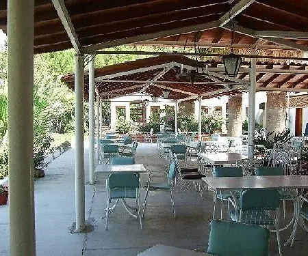 Altin Camp & Park Hotel 2*
